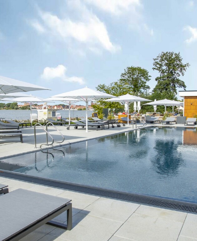 Pool vor dem Spa im MareMüritz