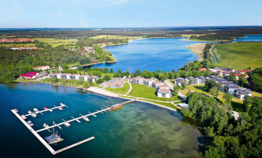 MareMüritz Yachthafen Resort und Spa von oben.
